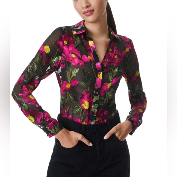 alice + olivia Tops - alice + olivia Women’s Eloise Floral Covered Button Down Blouse Size Medium